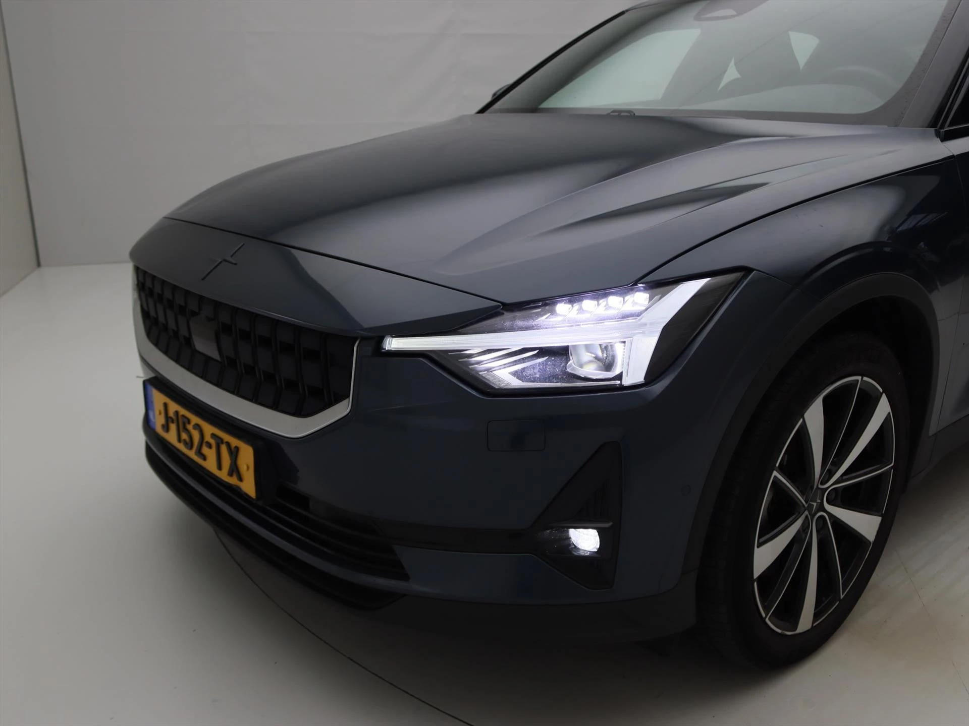 Hoofdafbeelding Polestar 2