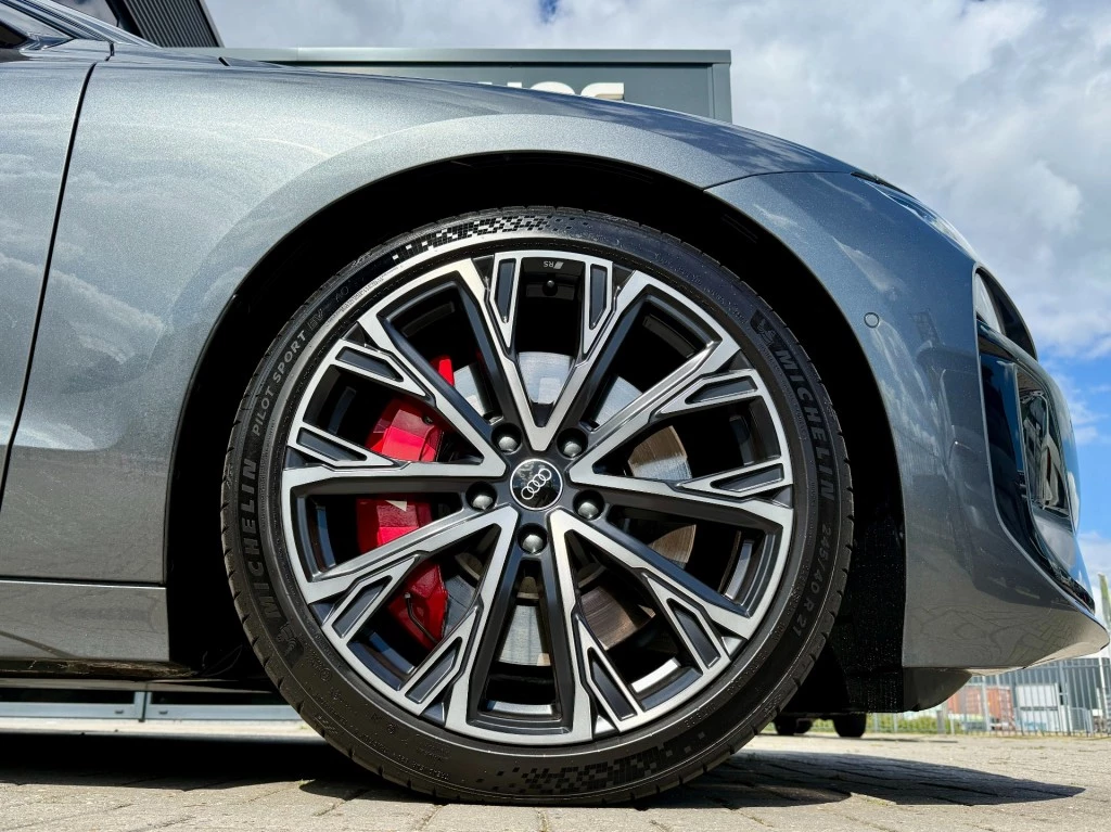 Hoofdafbeelding Audi S6 Avant e-tron