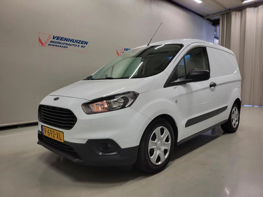 Hoofdafbeelding Ford Transit Courier