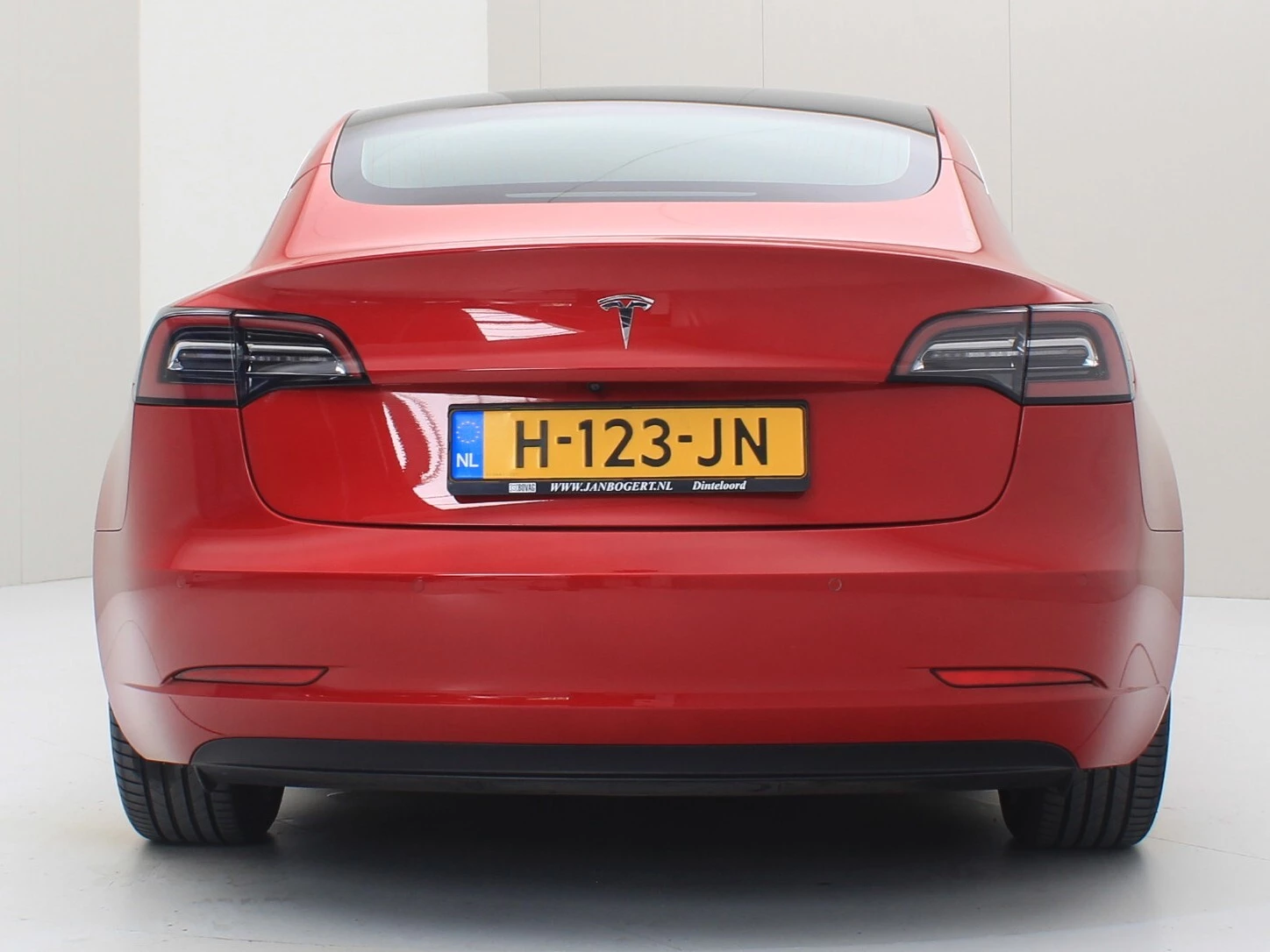 Hoofdafbeelding Tesla Model 3
