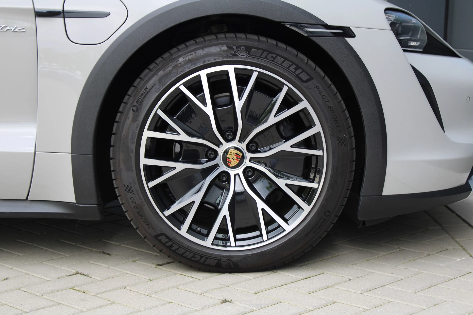 Hoofdafbeelding Porsche Taycan