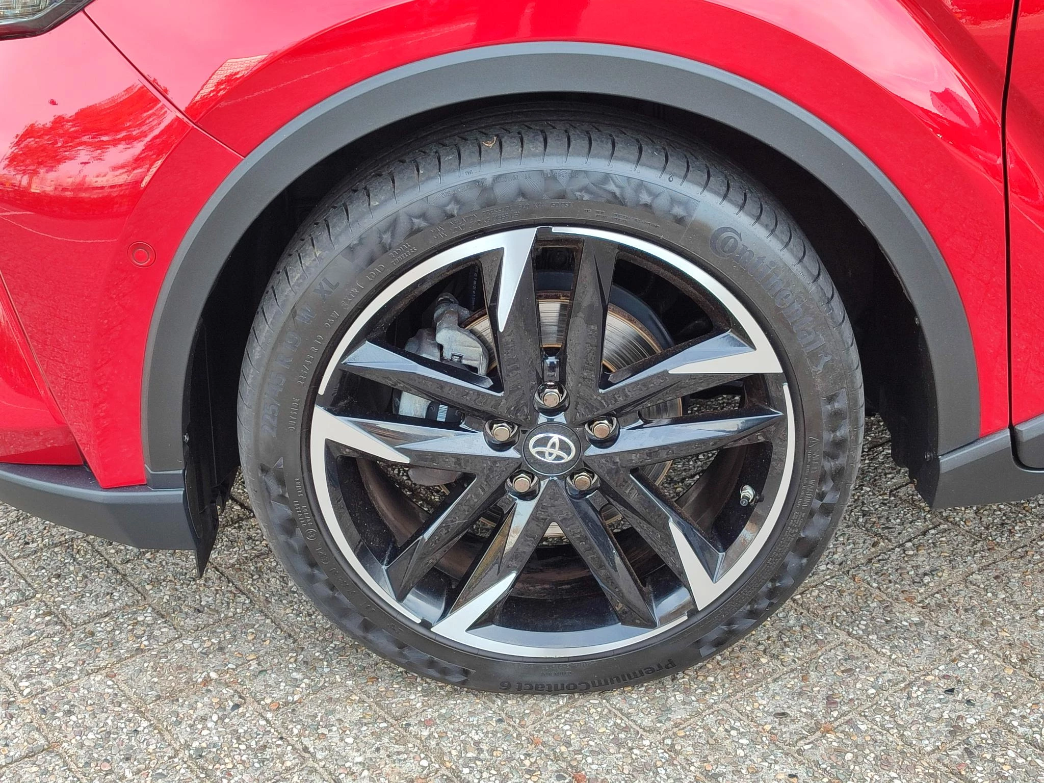 Hoofdafbeelding Toyota C-HR