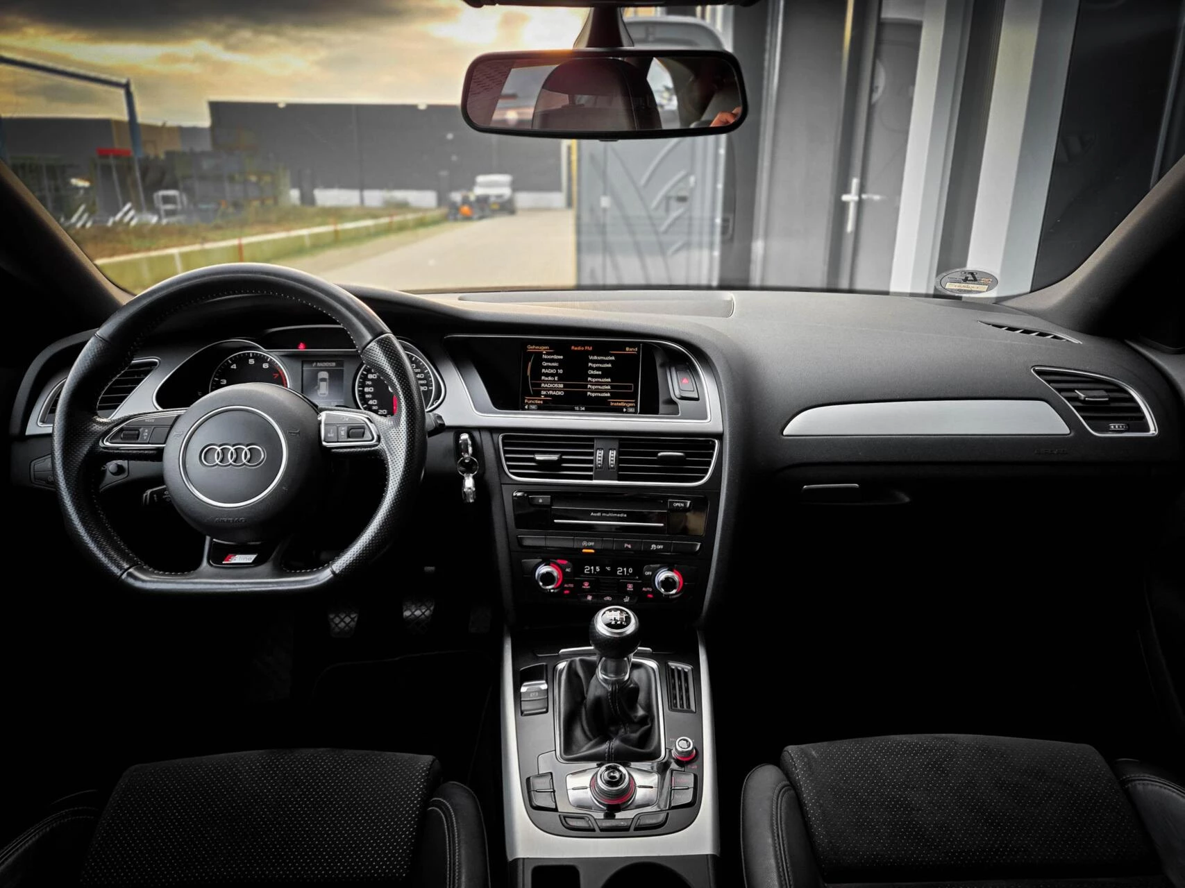 Hoofdafbeelding Audi A4