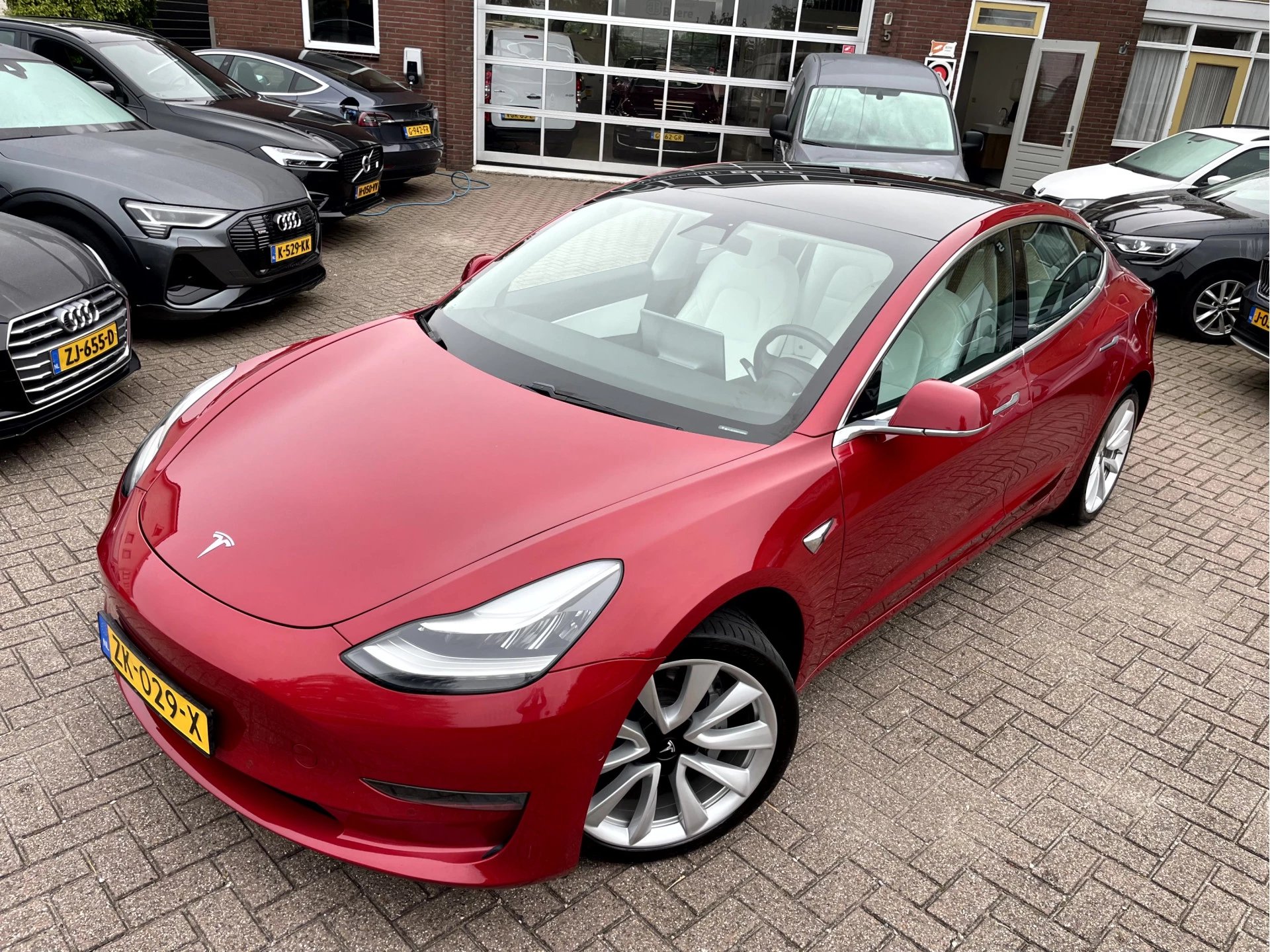 Hoofdafbeelding Tesla Model 3