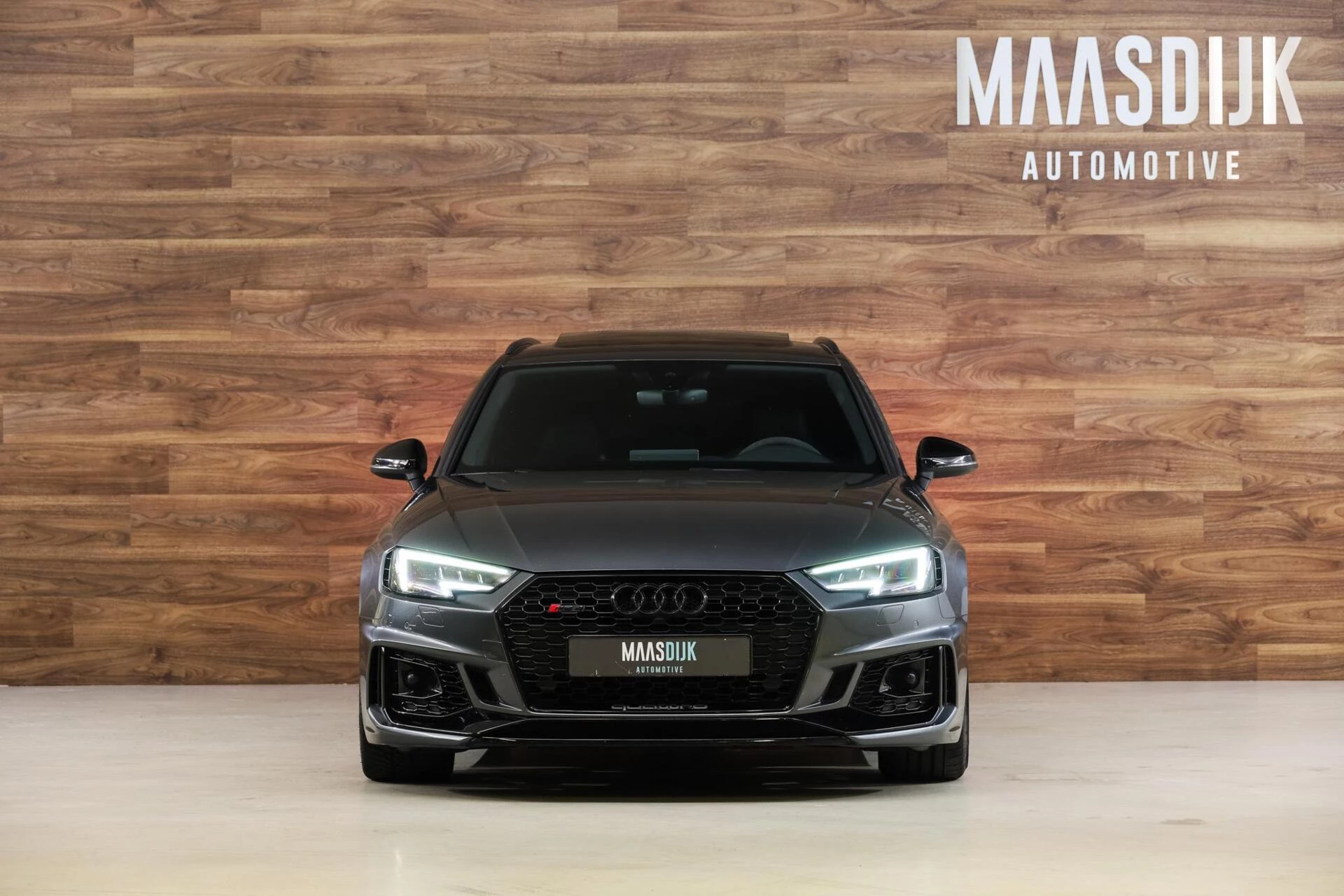 Hoofdafbeelding Audi RS4