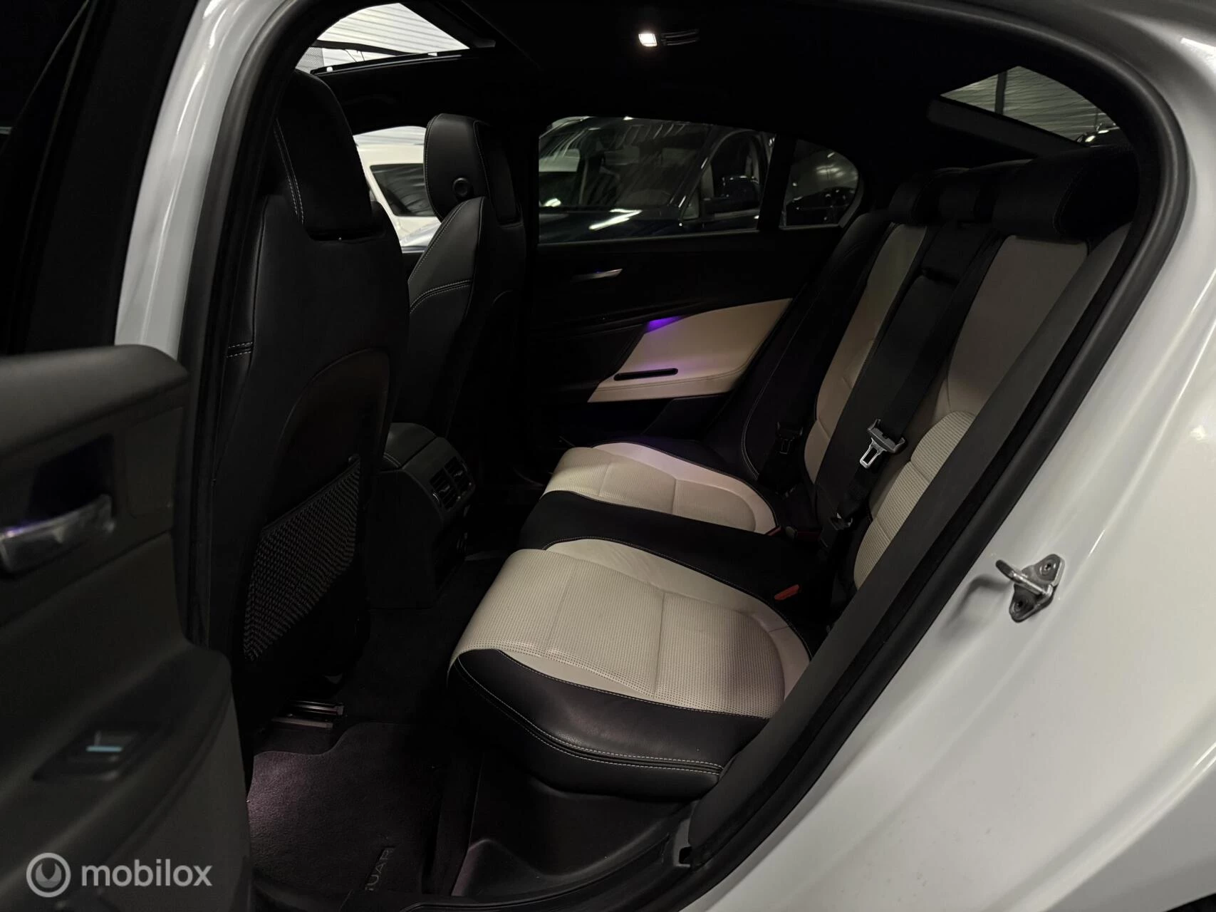 Hoofdafbeelding Jaguar XE