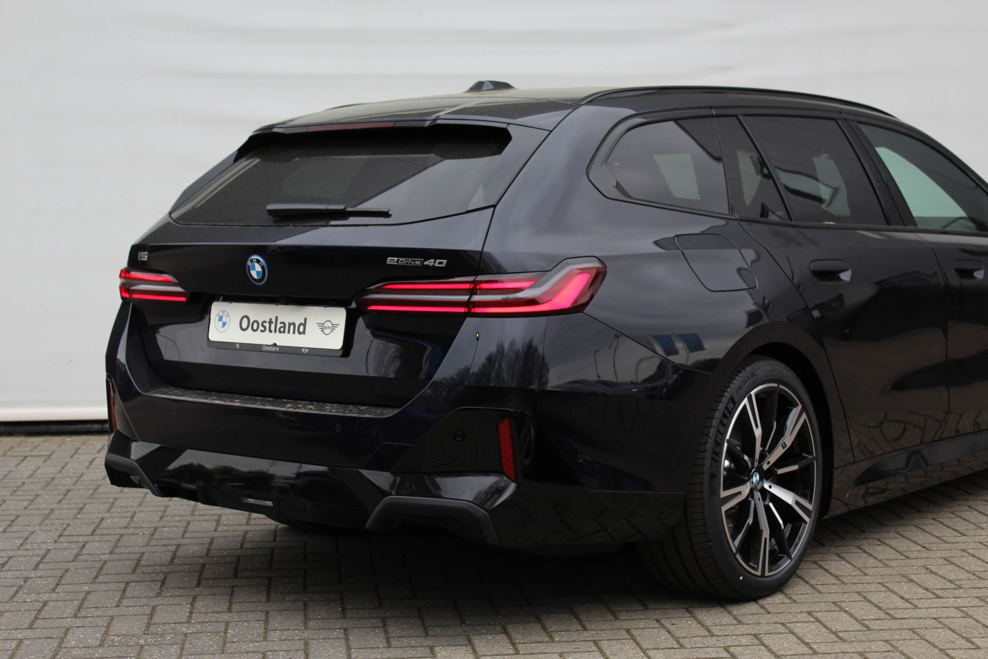 Hoofdafbeelding BMW i5