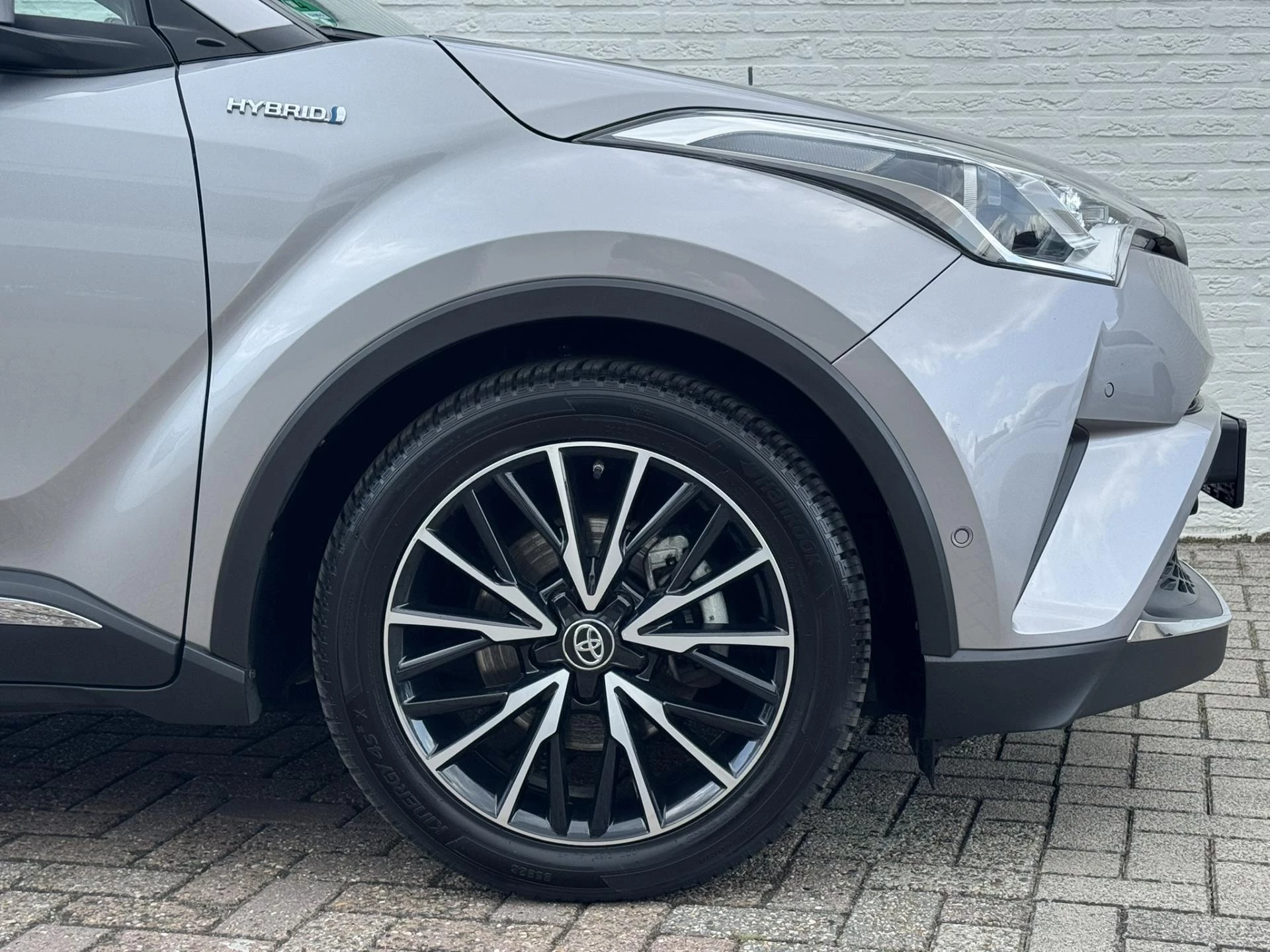 Hoofdafbeelding Toyota C-HR