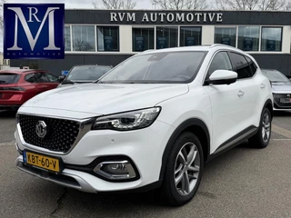 MG EHS 1.5 TGDI Luxury VAN € 26.900,- VOOR € 22.877,- UW LENTEVOORDEEL € 4.023,-! | PHEV | MEGA COMPLEET! | COMPLETE HISTORIE AANWEZIG | FABRIEKSGARANTIE T/M 11-2030 | 52km WLTP ELECTR RIJBEREIK, TOTAAL RIJBEREIK TOT 1.000km!