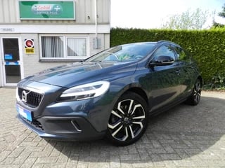 Volvo V40 Cross Country 1.5 T3 Nordic+ Climate Control - Panorama dak - Achteruitrij Camera - Stoelverwarming - Origineel NL - Keurig onderhouden - NAP - Orig.NL + Dealer onderhouden