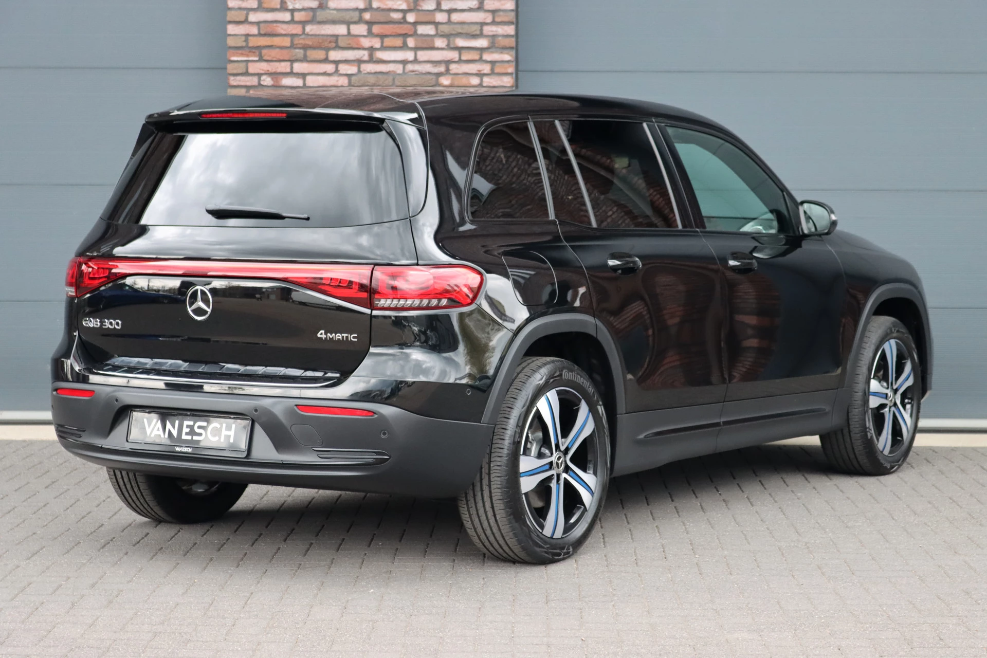 Hoofdafbeelding Mercedes-Benz EQB