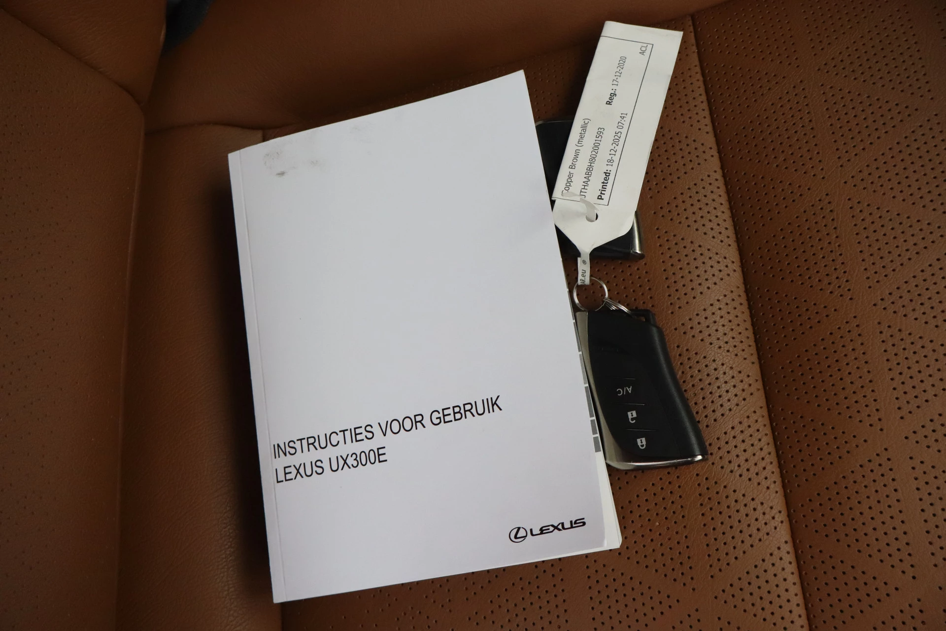 Hoofdafbeelding Lexus UX