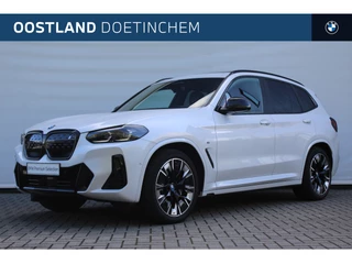 BMW iX3 High Executive / Trekhaak / Sportstoelen / Adaptieve LED / Adaptief M Onderstel / Comfort Access / Parking Assistant Plus / Head-Up