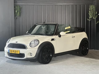 MINI Cabrio 1.6 One Chili | Airco | Leder | Parkeersensoren Achter | Sportstoelen | LMV 15 |