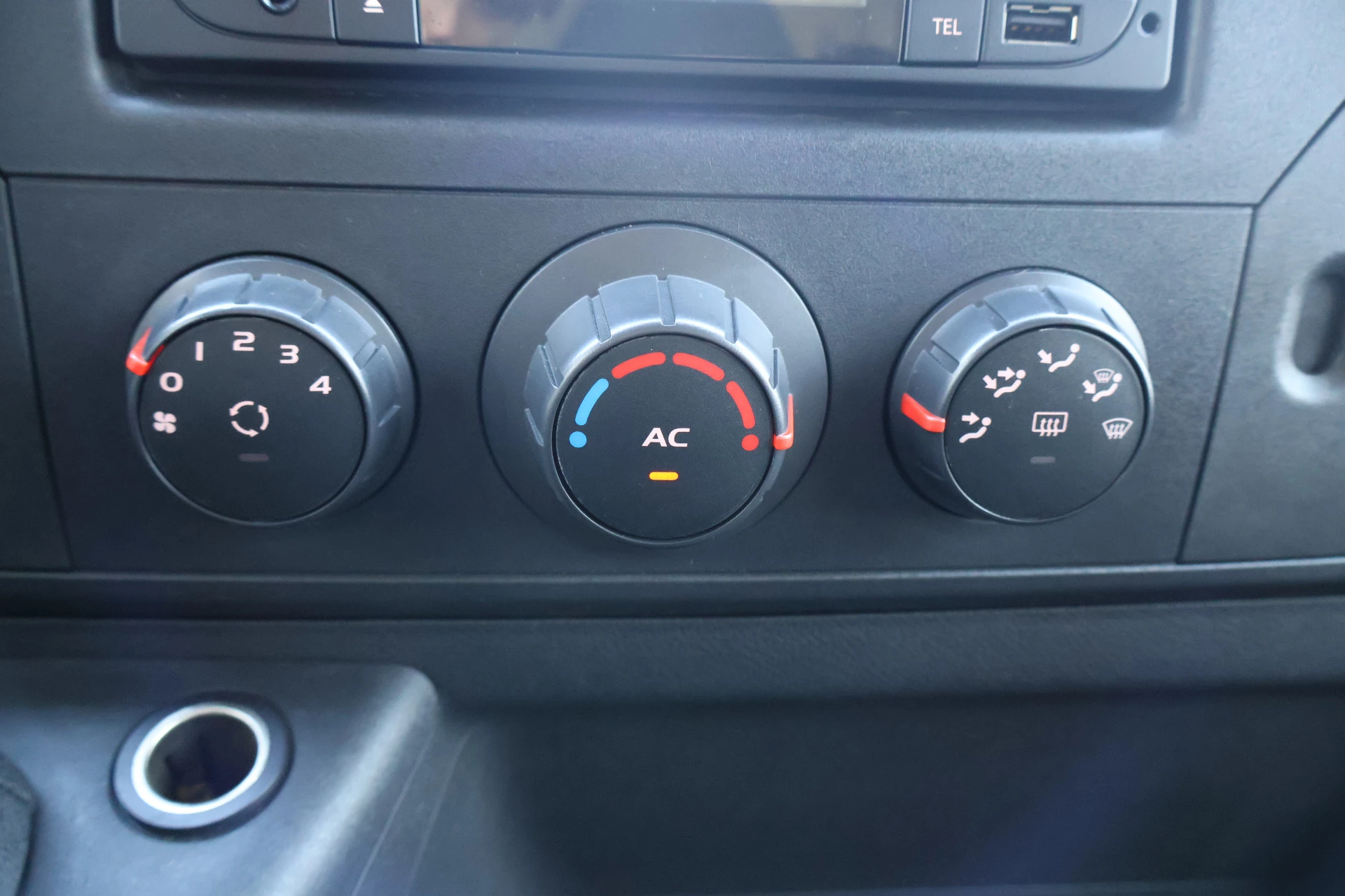 Hoofdafbeelding Nissan NV400