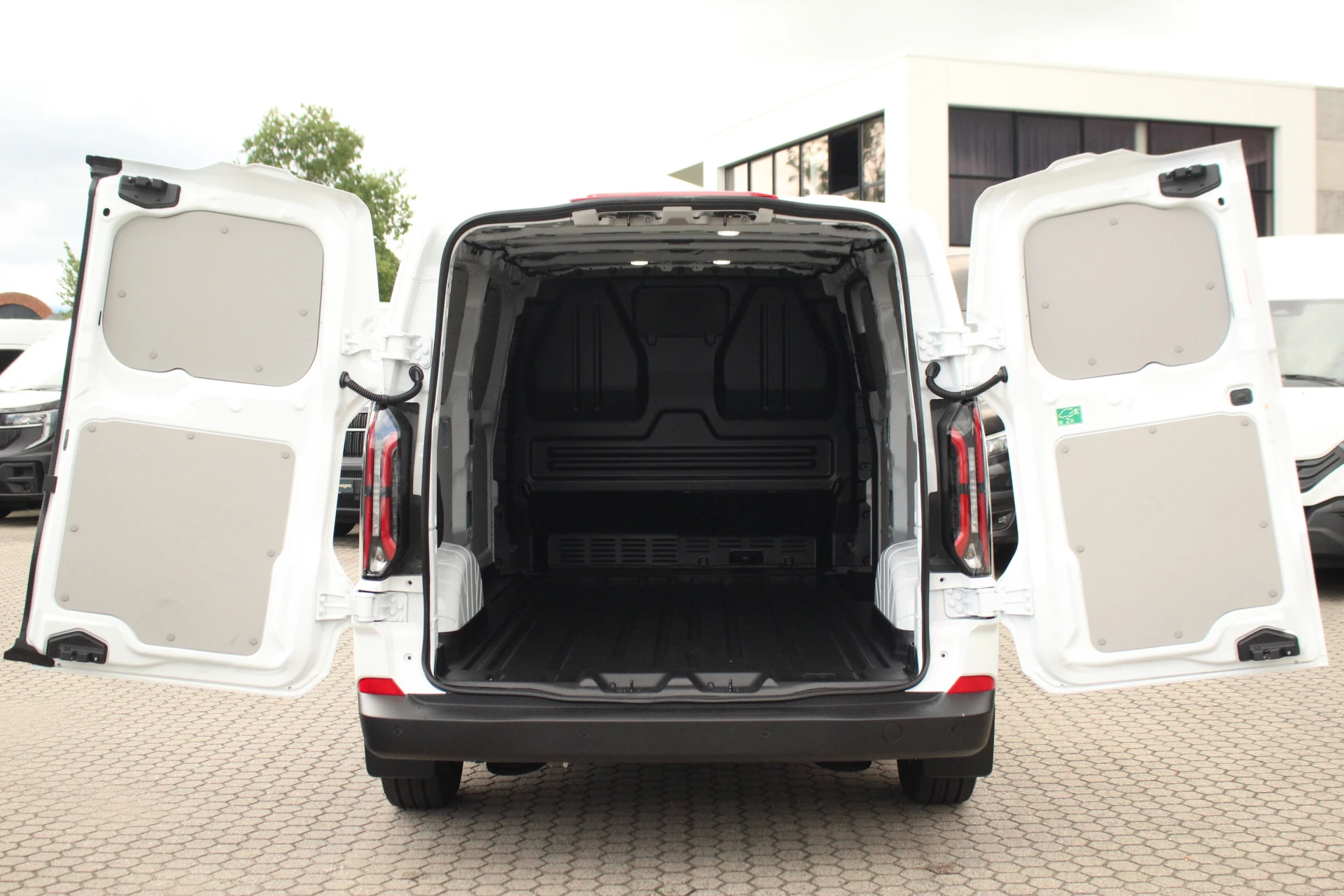 Hoofdafbeelding Ford E-Transit