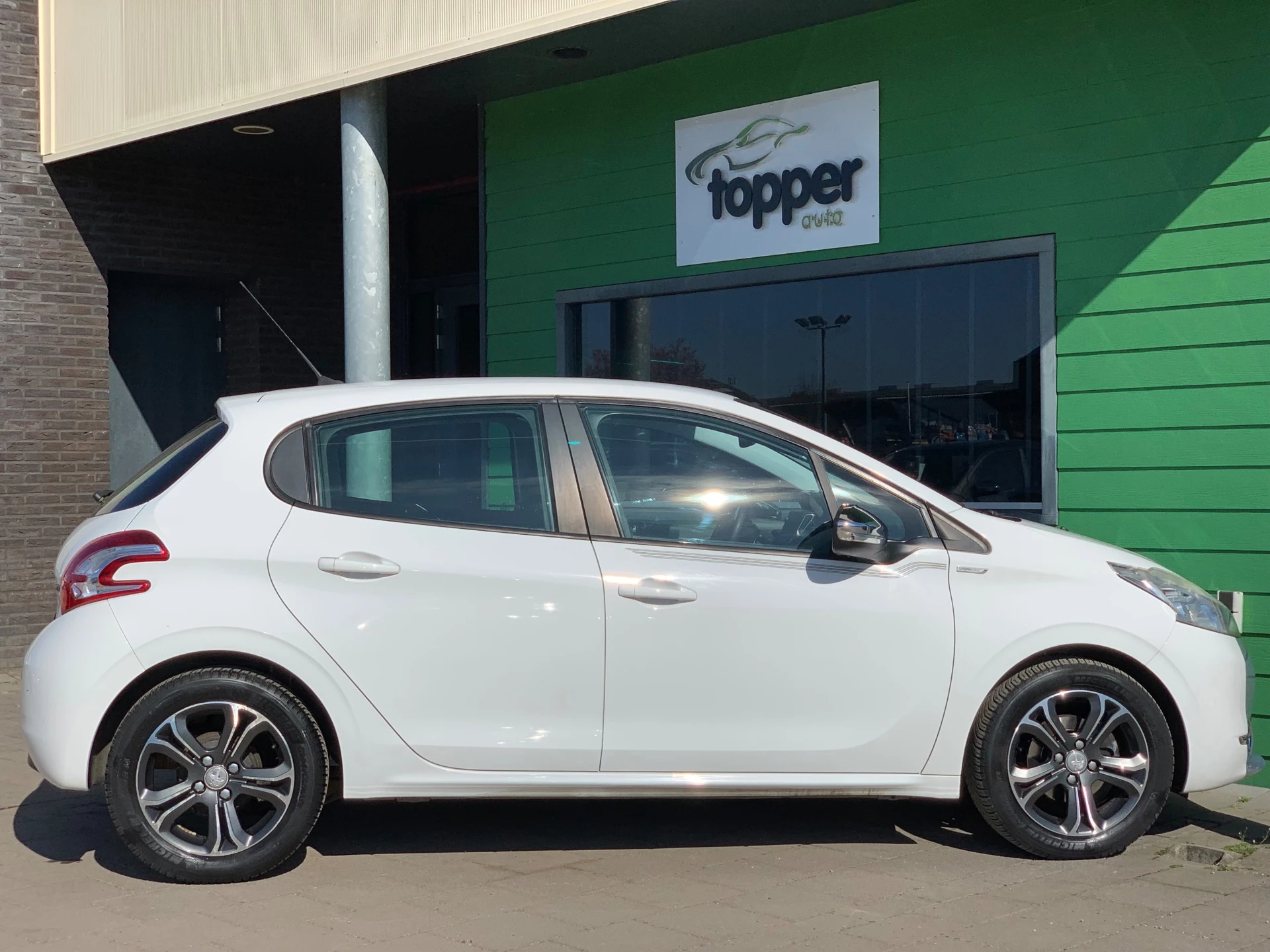 Hoofdafbeelding Peugeot 208