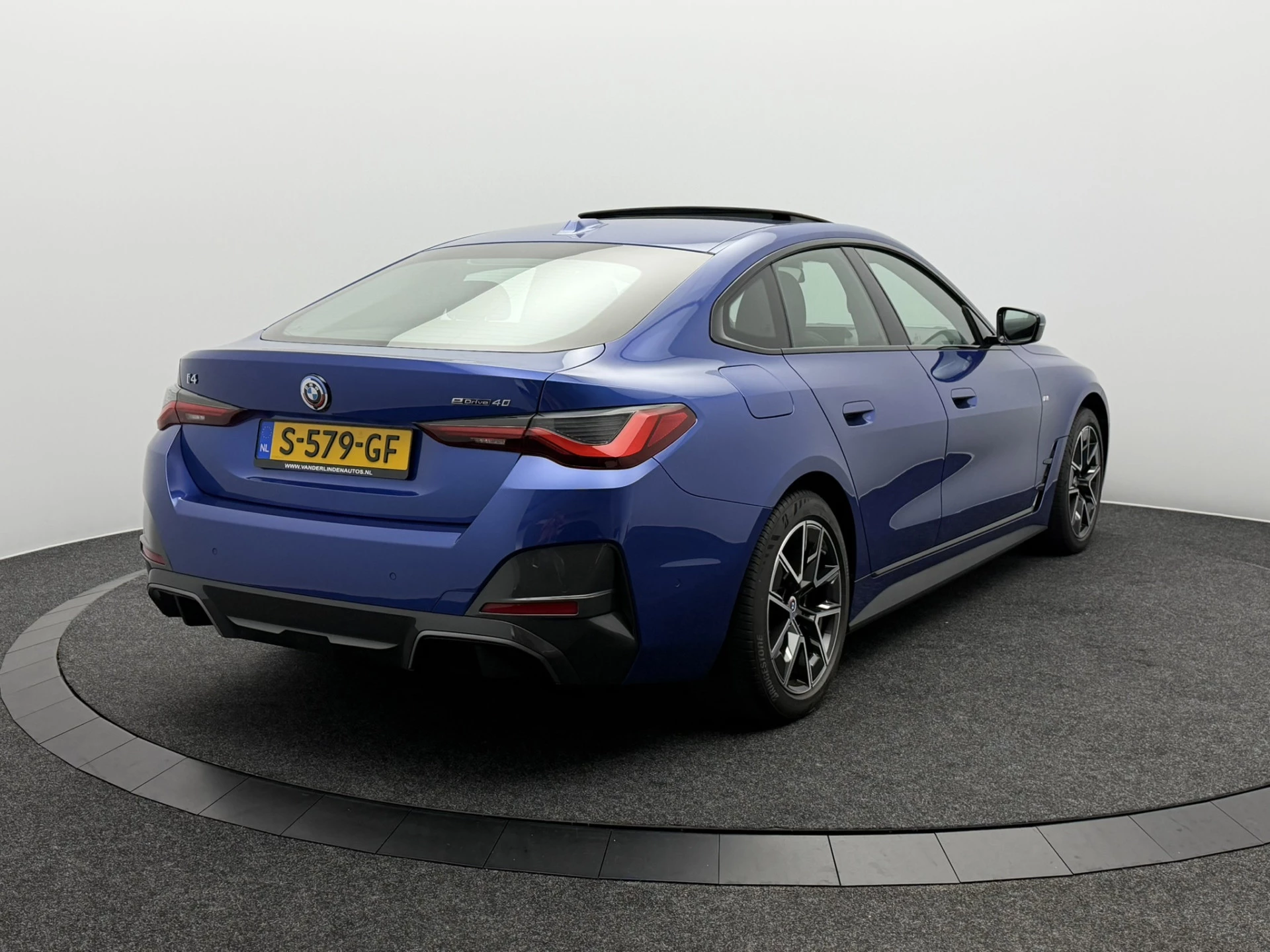 Hoofdafbeelding BMW i4