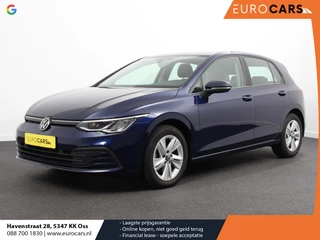 Volkswagen Golf 1.0 eTSI Life Business Climate control Cruise control adaptive Navigatie LED Parkeersensoren Achteruitrijd camera Apple Carplay/ Android Auto