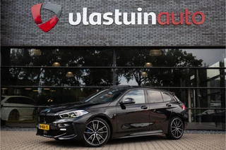 BMW 1 Serie 120i Business Edition Plus , Pano dak, Achteruitrijcamera, Carplay,