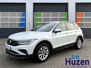 Hoofdafbeelding Volkswagen Tiguan Volkswagen Tiguan LIFE / Carplay / Multimedia / Trekhaak / Adaptive cruise control / LED