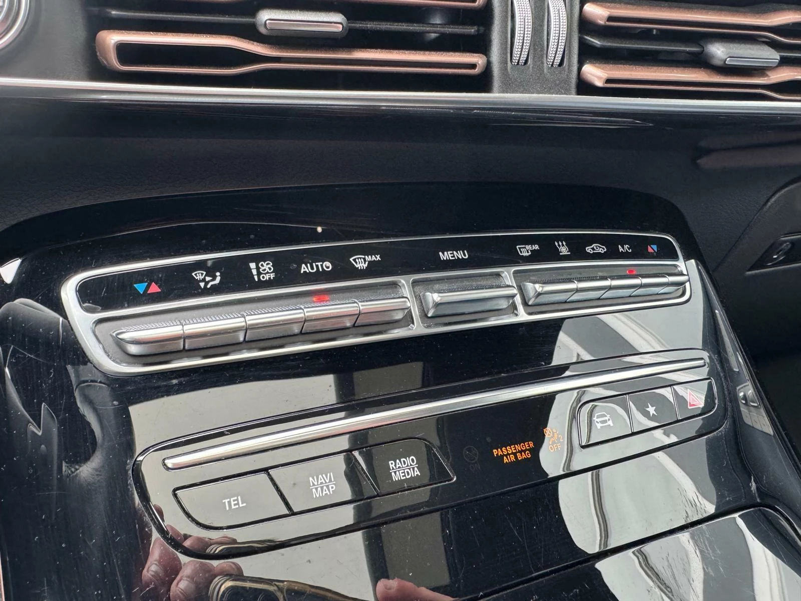 Hoofdafbeelding Mercedes-Benz EQC