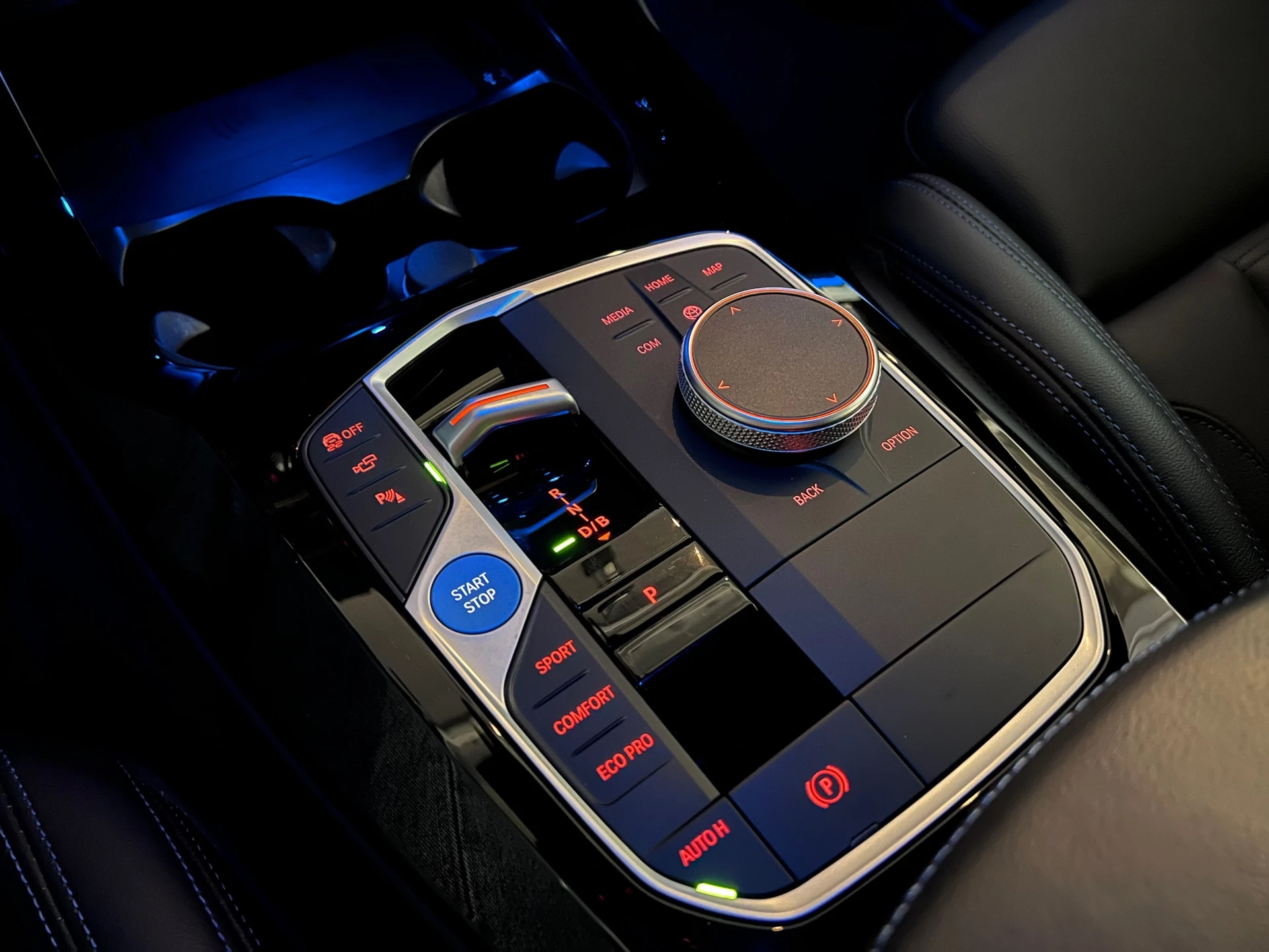 Hoofdafbeelding BMW iX3