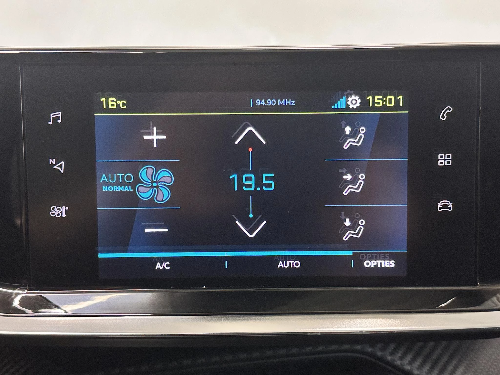 Hoofdafbeelding Peugeot e-208