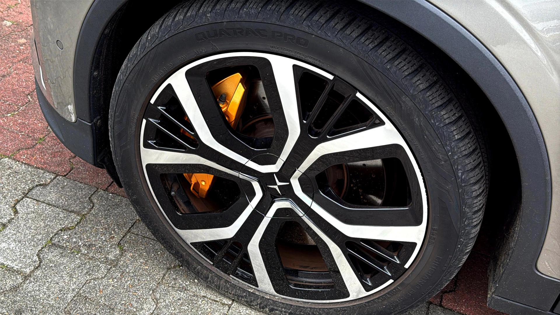 Hoofdafbeelding Polestar 2