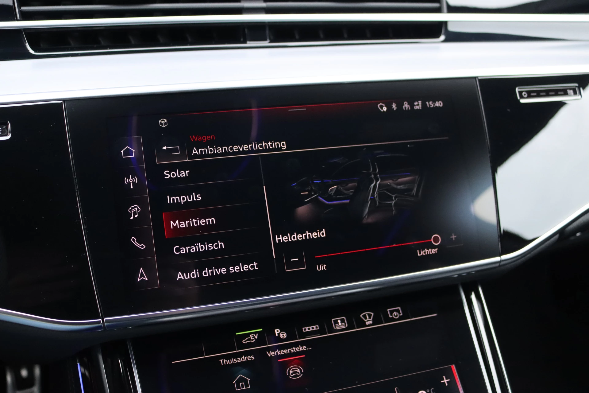 Hoofdafbeelding Audi A8