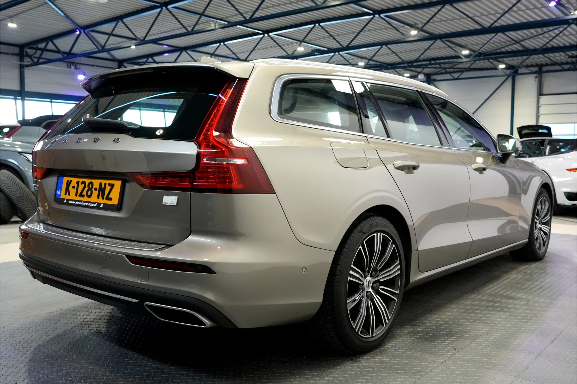 Hoofdafbeelding Volvo V60