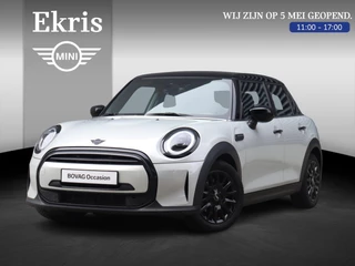 Mini 5-deurs Cooper | Classic + Sportstoelen + Climate Control + Apple Carplay + Parkeersensoren + Donkere Hemelbekleding + Cruise Control + 16" Victory Spoke zwart