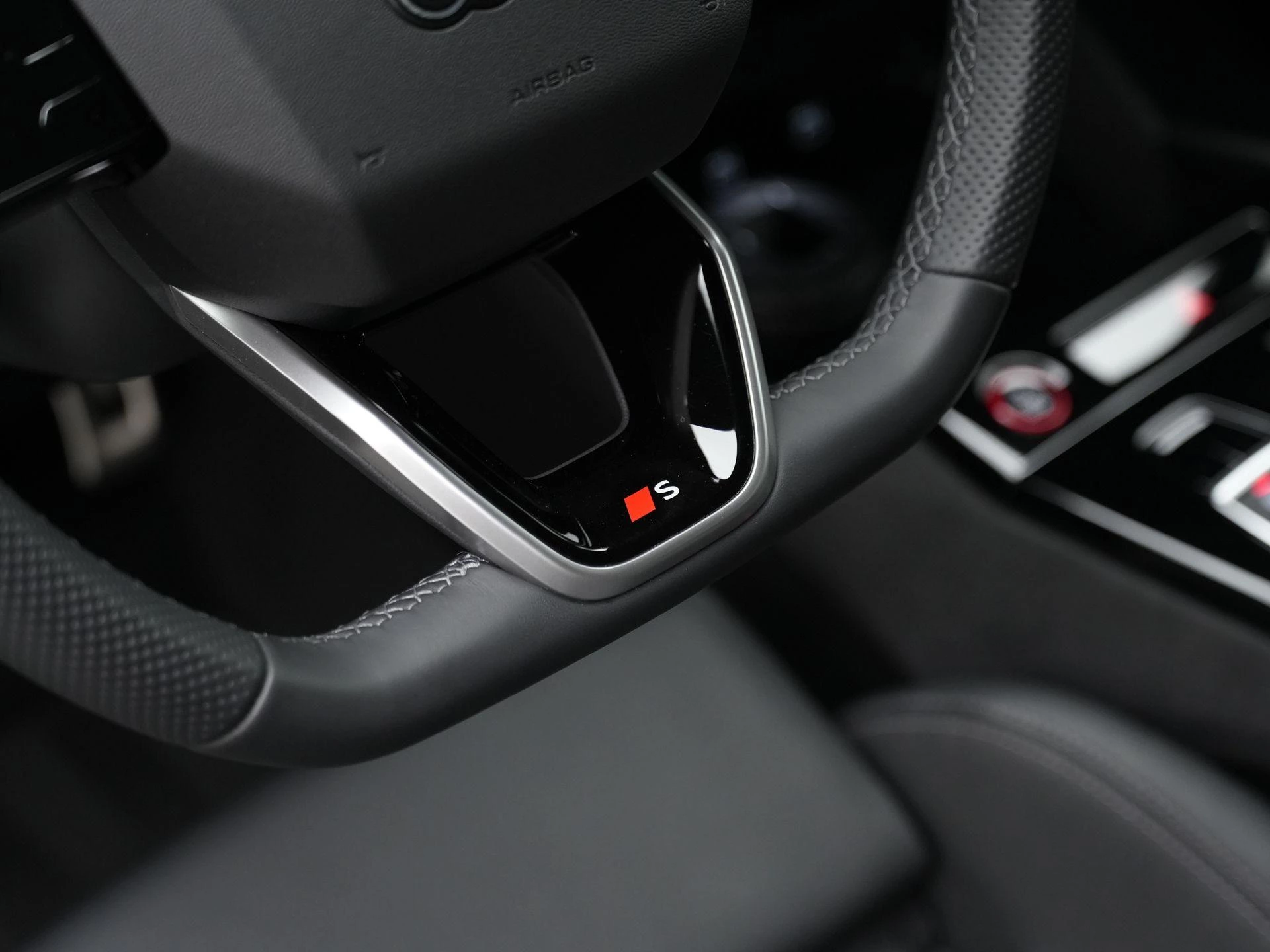 Hoofdafbeelding Audi SQ6 e-tron