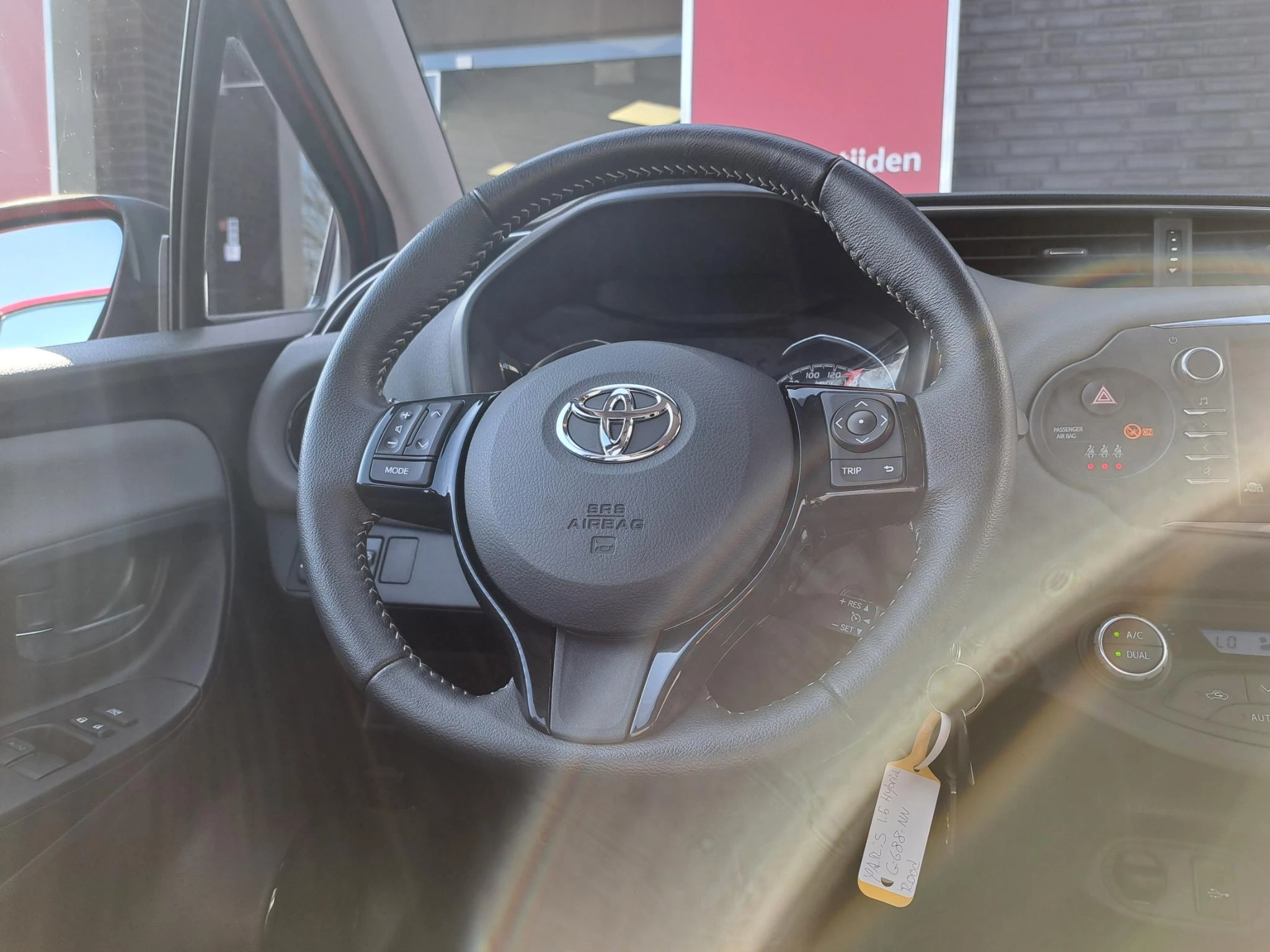 Hoofdafbeelding Toyota Yaris