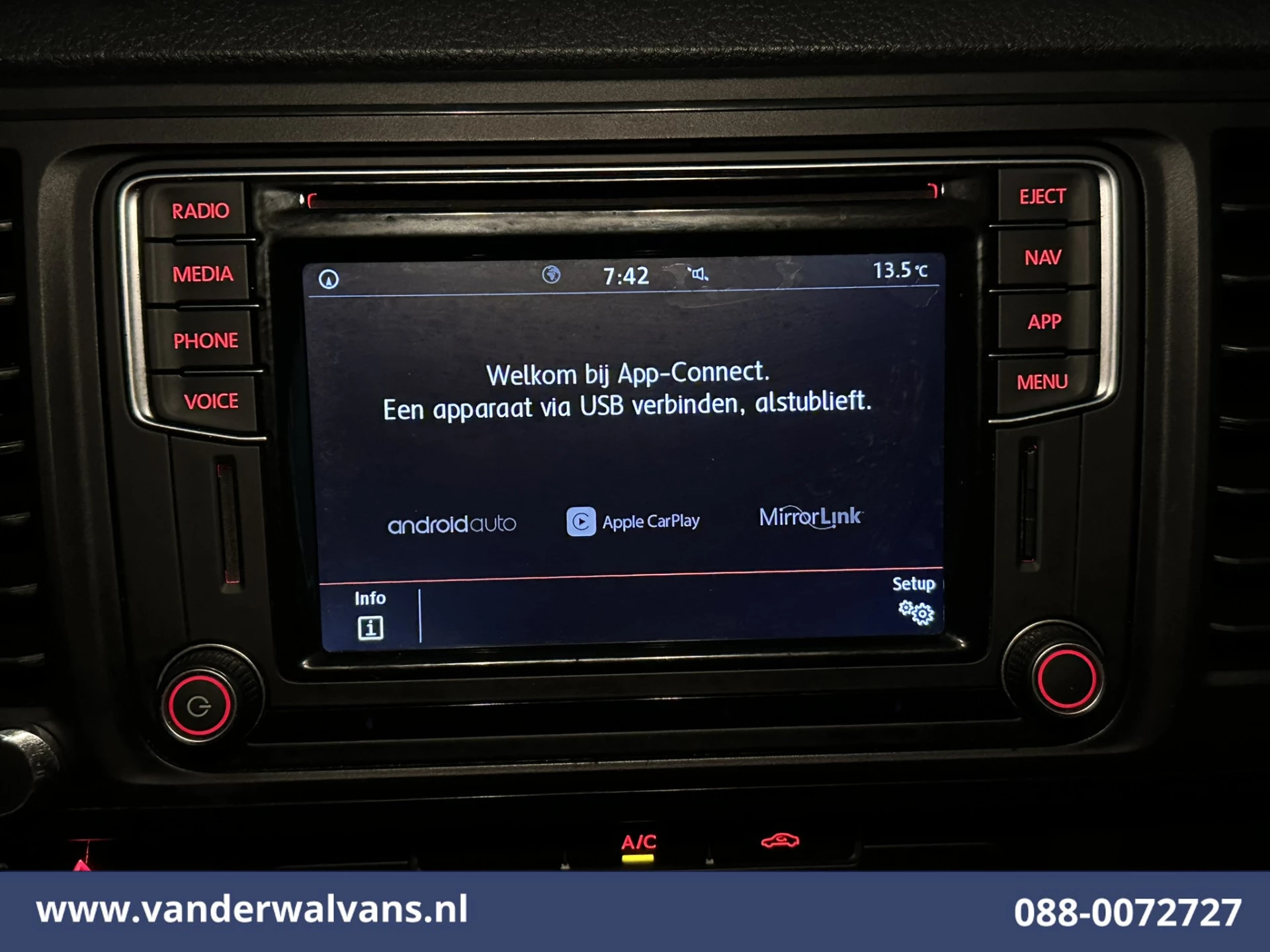 Hoofdafbeelding Volkswagen Transporter