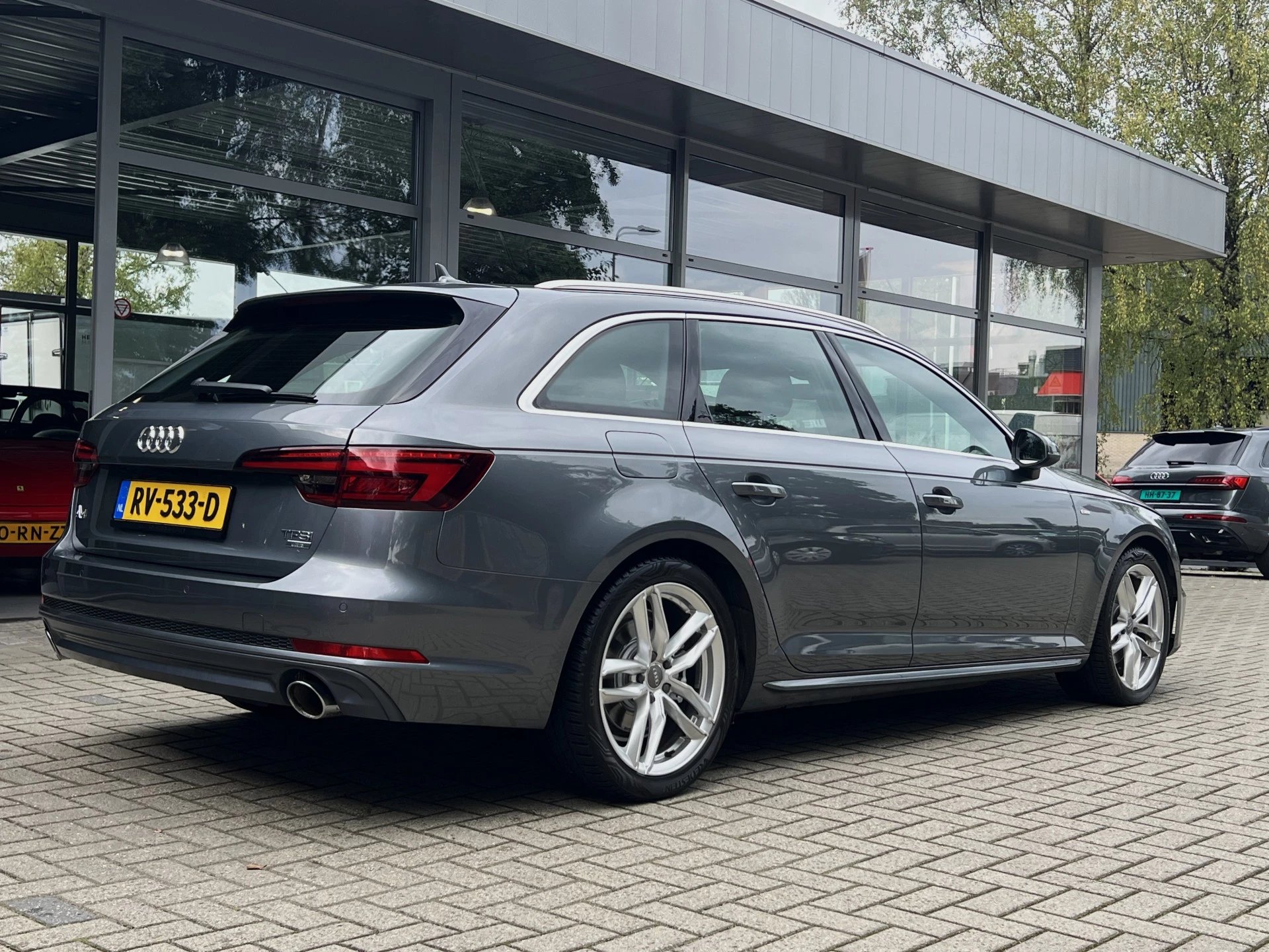 Hoofdafbeelding Audi A4