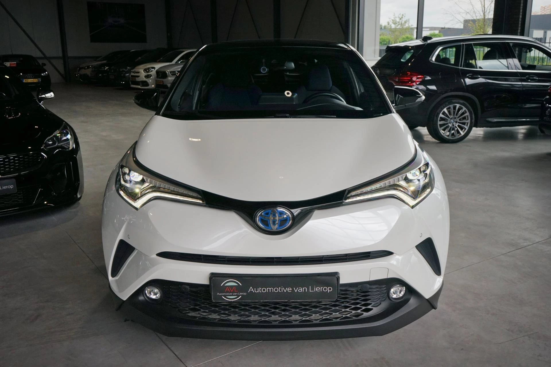 Hoofdafbeelding Toyota C-HR