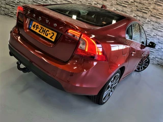 Hoofdafbeelding Volvo S60 Volvo S60 1.6 D2 DRIVe Kinetic *Automaat*Bluetooth*Trekhaak*
