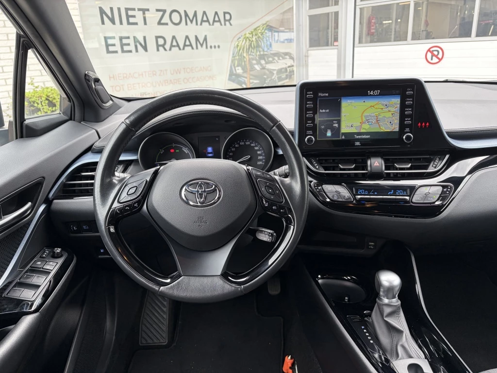 Hoofdafbeelding Toyota C-HR