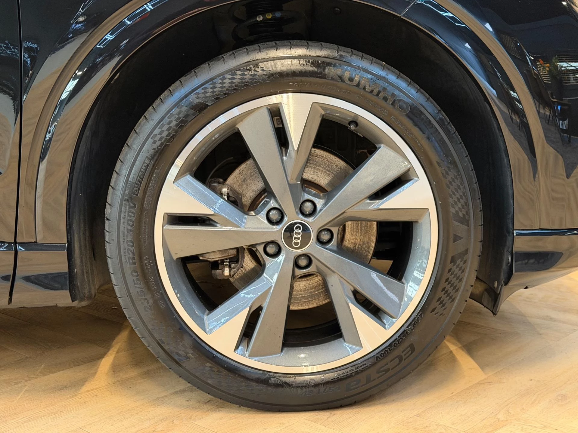 Hoofdafbeelding Audi Q4 e-tron