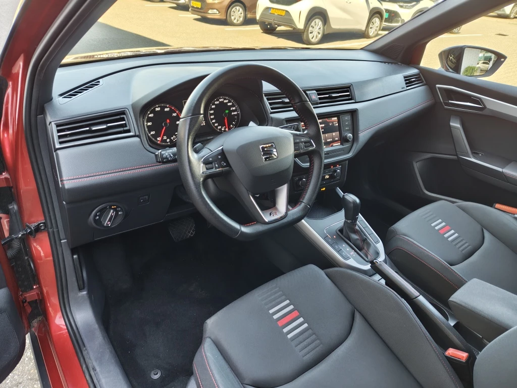 Hoofdafbeelding SEAT Arona