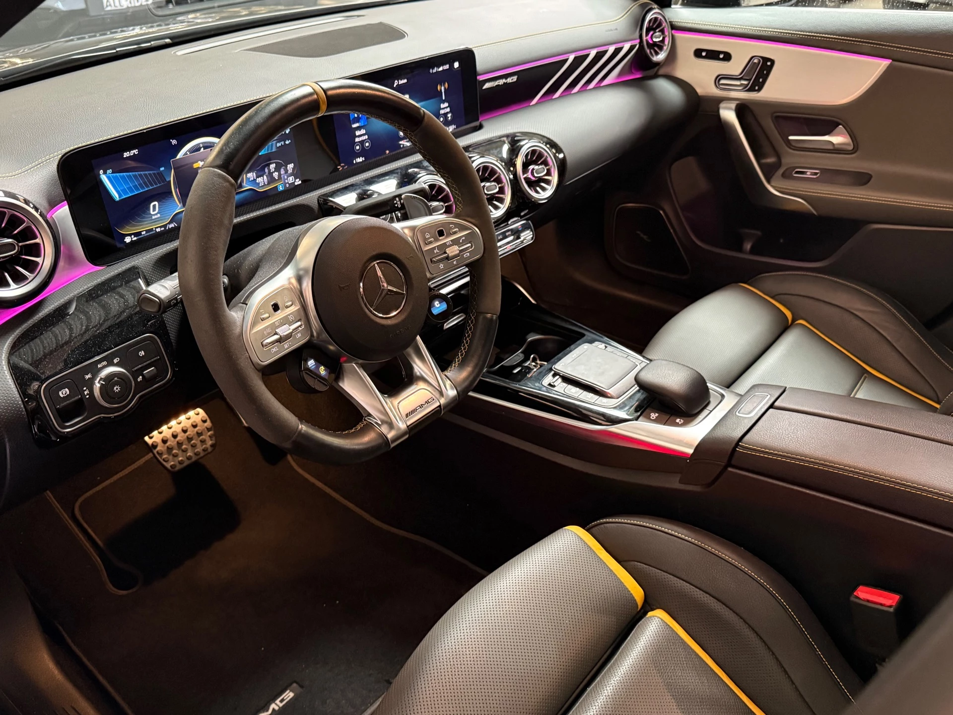 Hoofdafbeelding Mercedes-Benz CLA