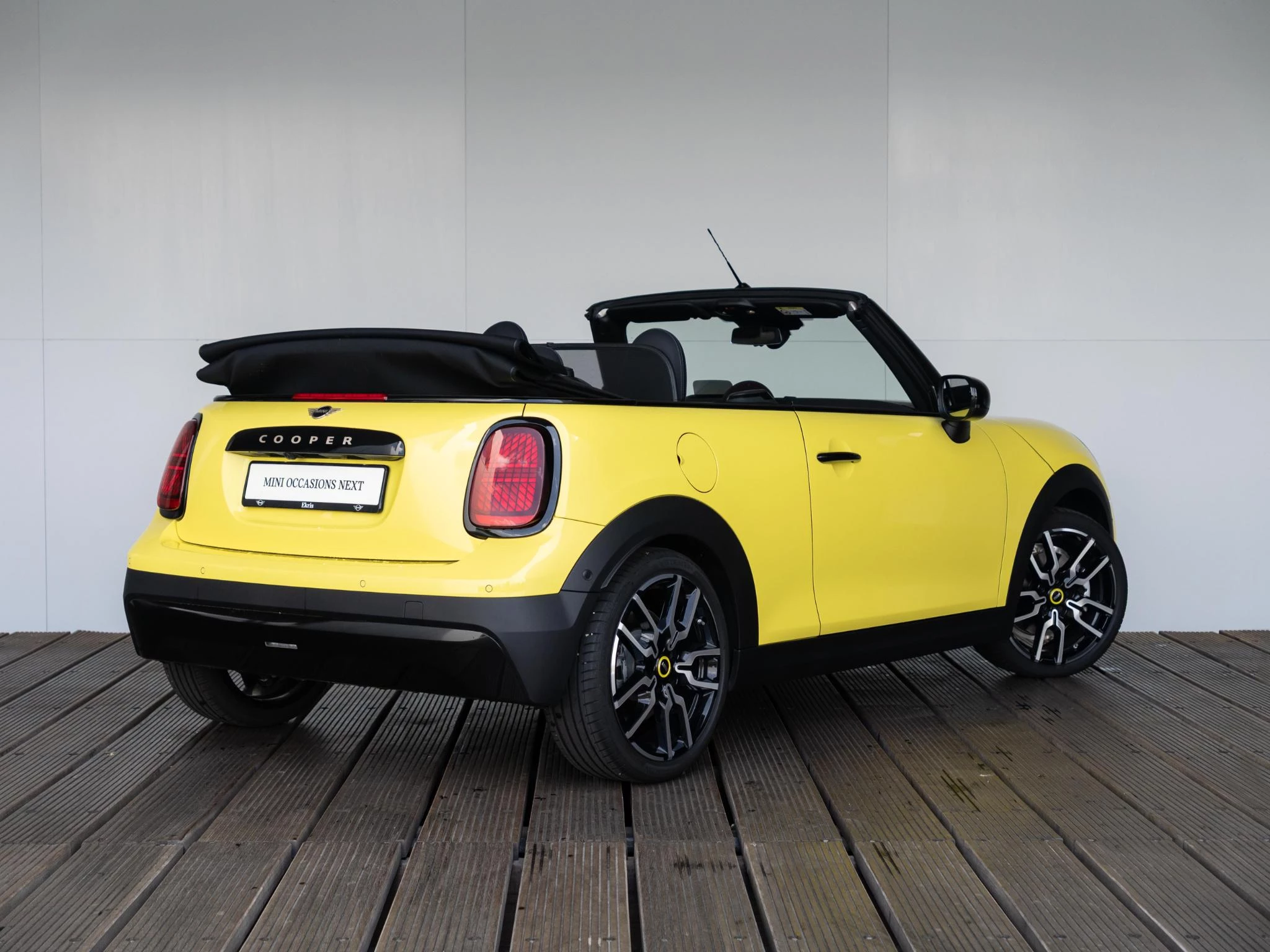 Hoofdafbeelding MINI Cabrio