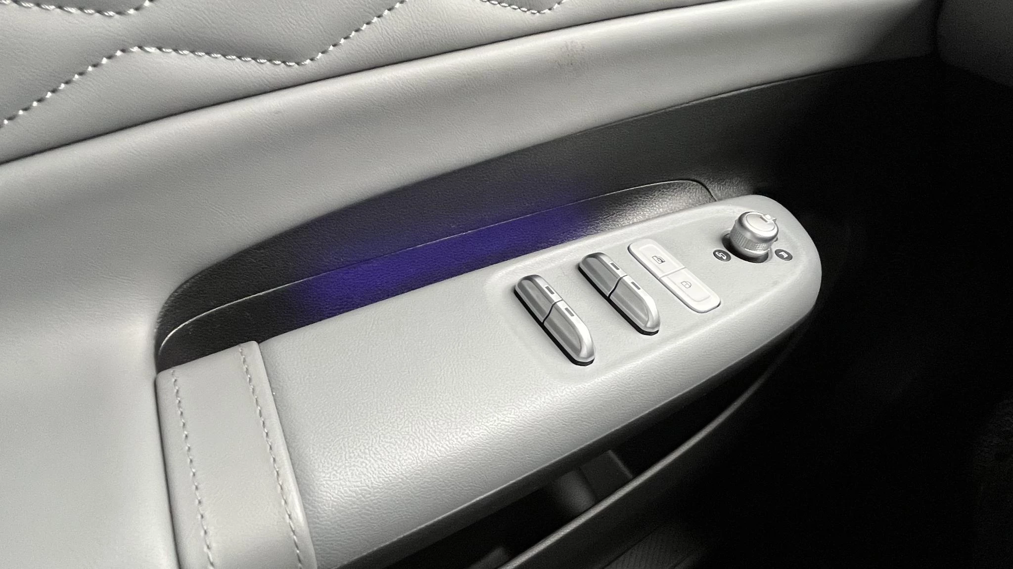 Hoofdafbeelding Dongfeng Box