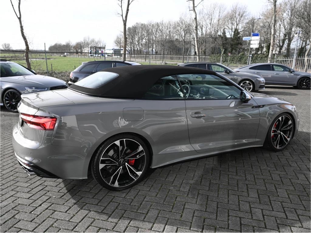 Hoofdafbeelding Audi S5