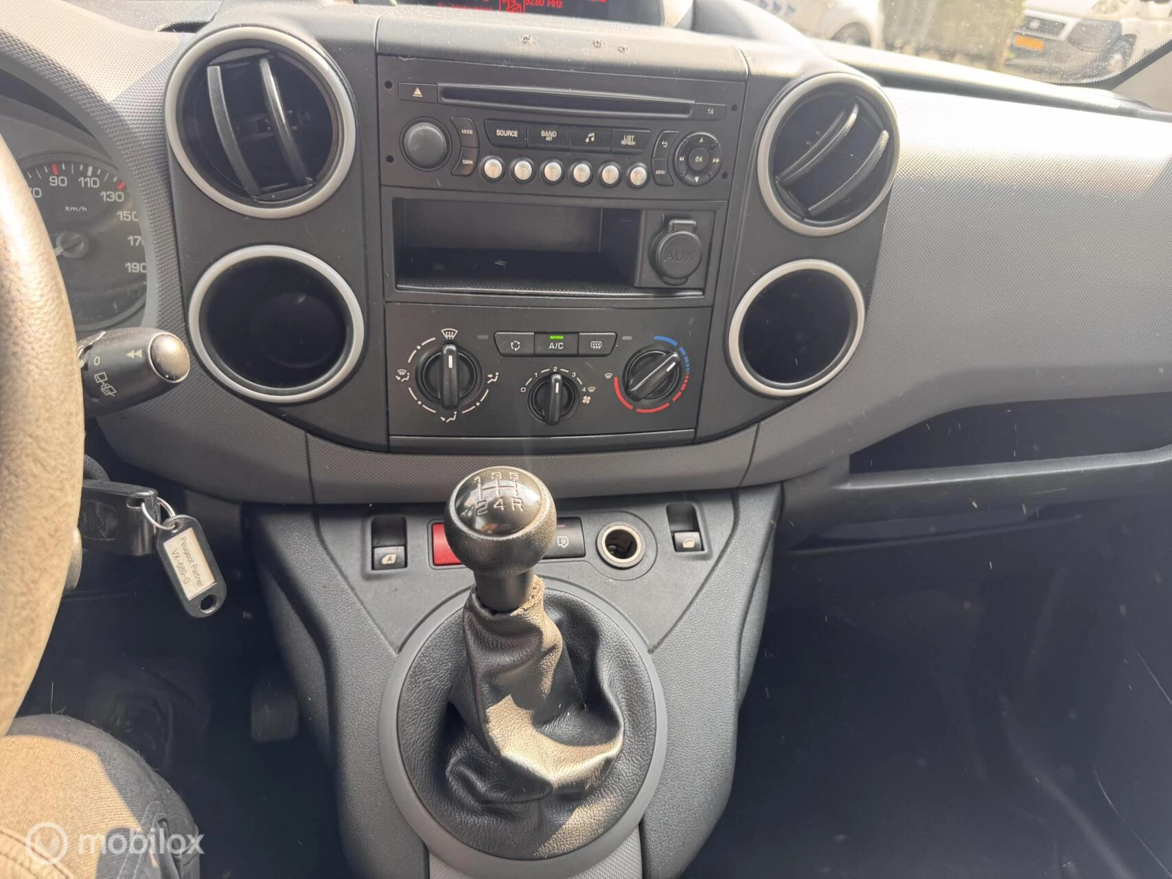 Hoofdafbeelding Peugeot Partner