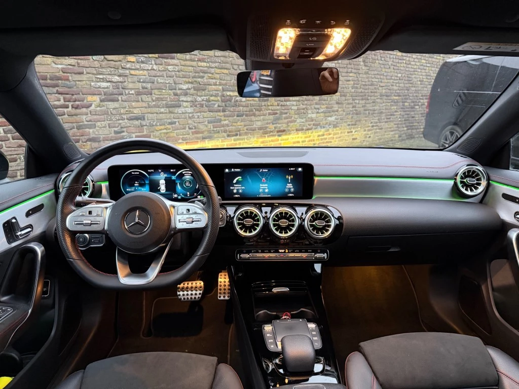 Hoofdafbeelding Mercedes-Benz CLA