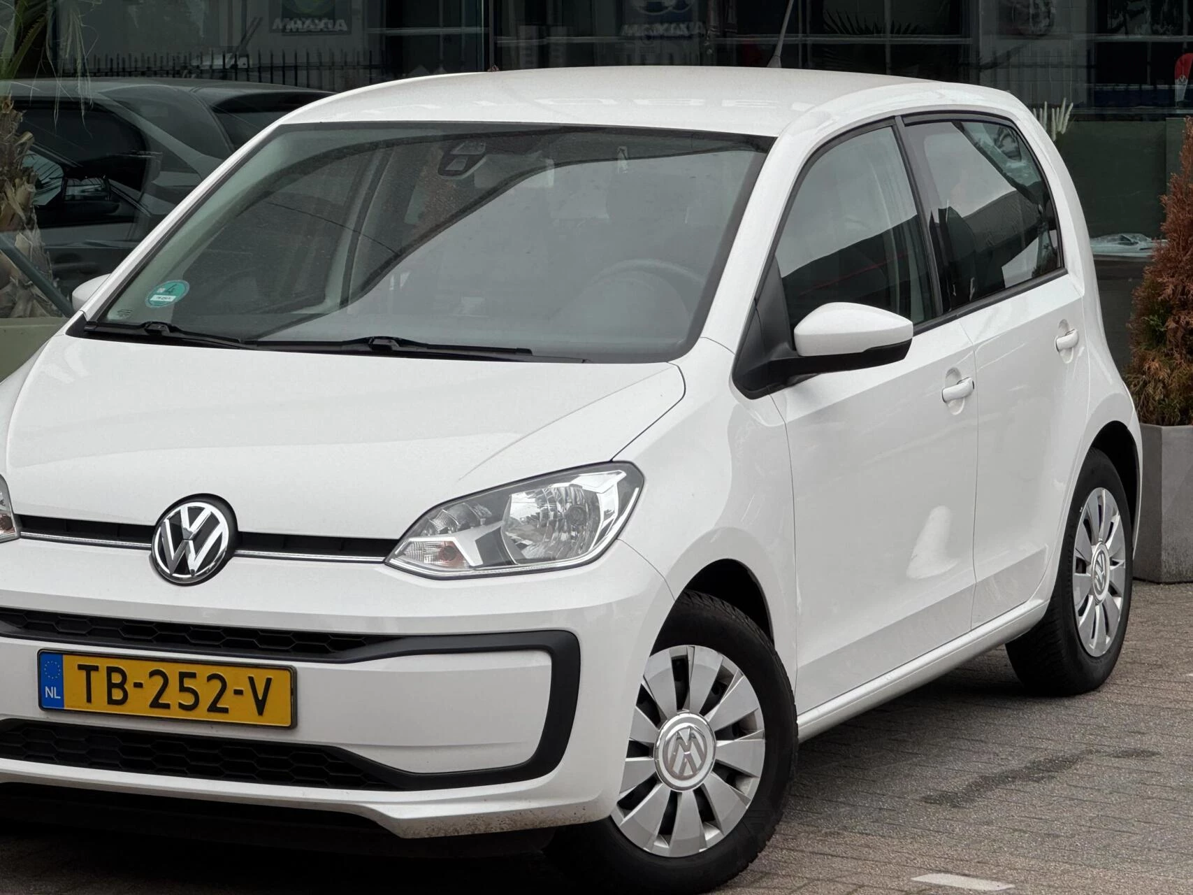 Hoofdafbeelding Volkswagen up!