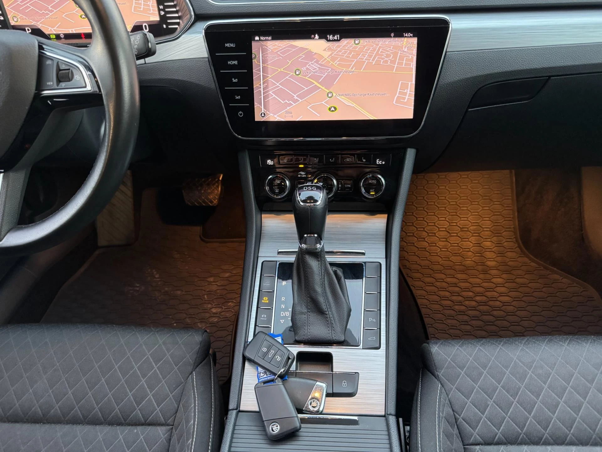 Hoofdafbeelding Škoda Superb