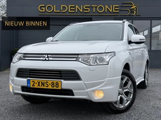 Mitsubishi Outlander 2.0 PHEV Executive Edition Trekhaak,Keyless,Camera,Navi,Halfleder,Clima,Cruise,Lm velgen,Dealer Onderhouden,2e Eigenaar,Apk tot 08-2026